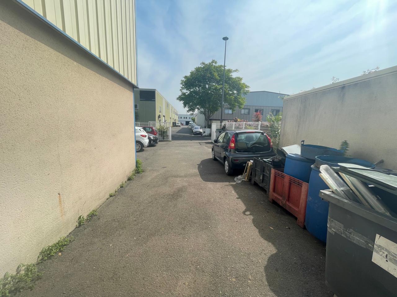 Local d'activité Carrières-sur-Seine 893m² Location local d'activité Carrières-sur-Seine Yvelines OLACT2203363 2